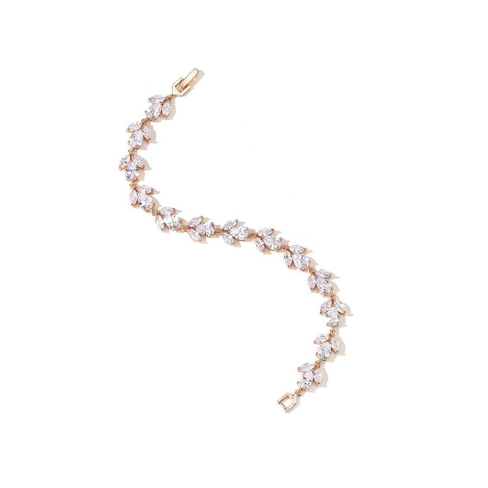 Franse stijl goudkleurige armband met zirkonia kristallen