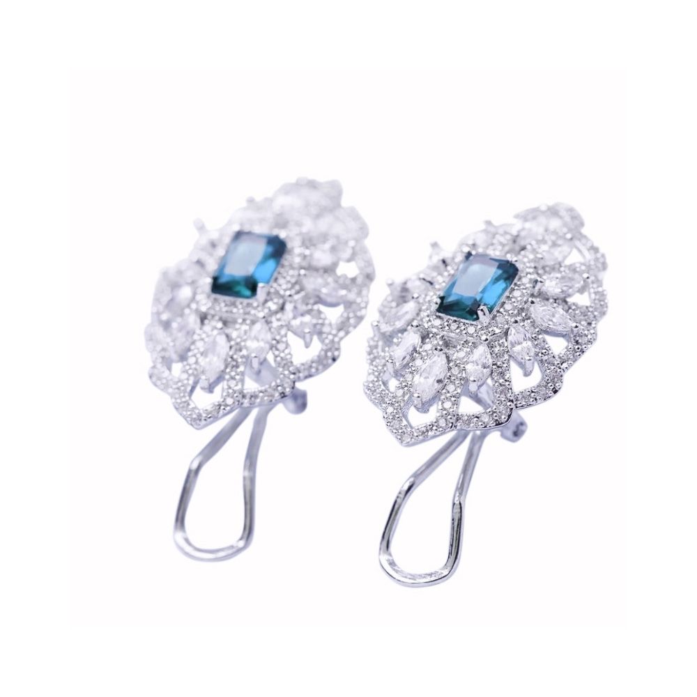 Vintage style oorbellen met saffierblauwe kristal