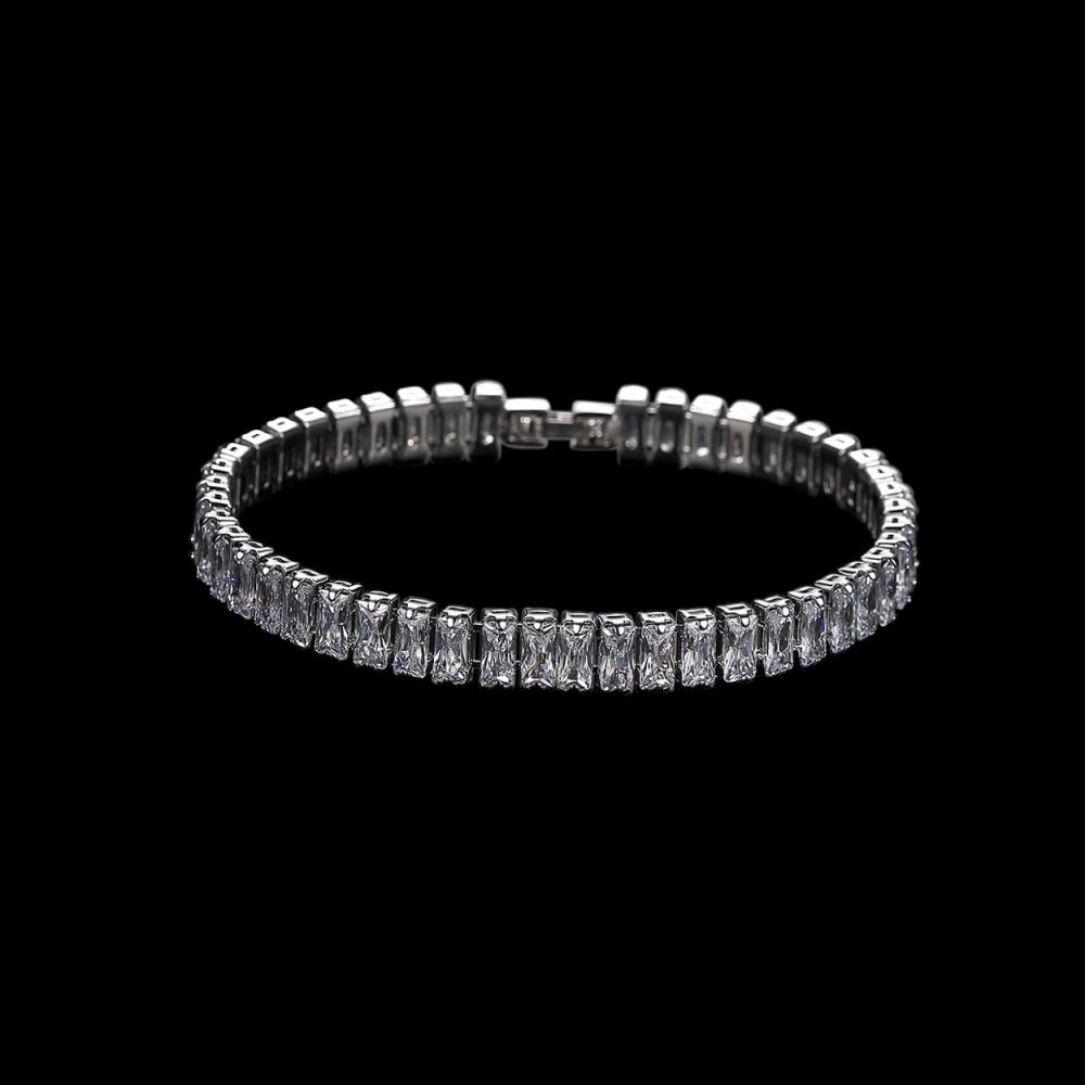 Sprankelende schakelarmband met rechthoekige zirkonia kristallen