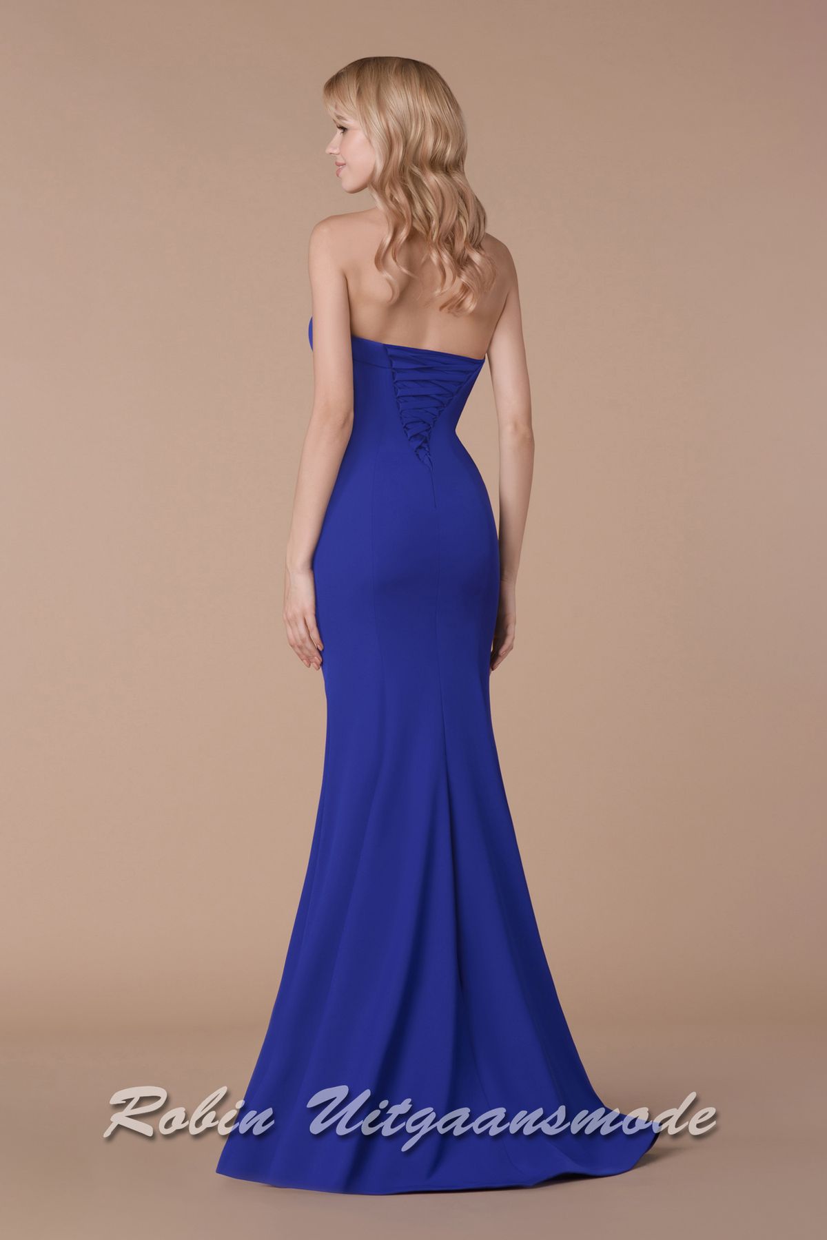 Achterkant van de Strapless galajurk met hartvormige halslijn, vetersluiting op de rug en een zeemeermin rok