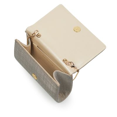 Geopende Goudkleurige kleine metallic clutch met glitter afwerking