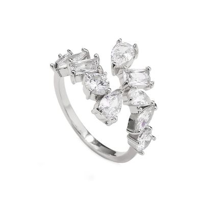 Starlet ring met zirkonia kristallen