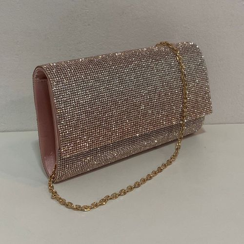 Lange enveloptas in abrikooskleur met heldere kristallen