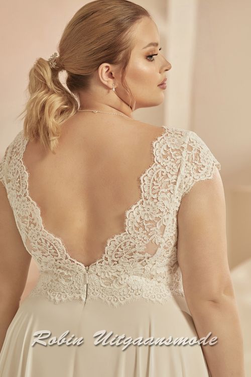 V-rug van de Plus-size trouwjurk met A-lijn rok en kapmouwtjes van kant