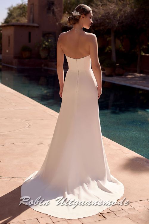 Achterkant van de Strapless trouwjurk met hartvormige buste en A-lijn rok