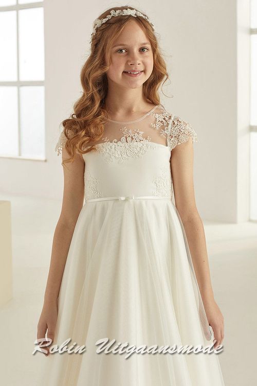 Detail van de Bruidsmeisjes jurk met tule rok en kanten top