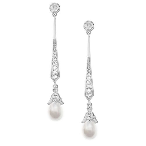 Lange oorhangers met ovaalvormige parels