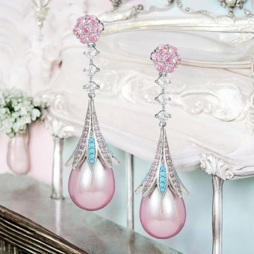 Bridgerton style oorbellen met roze gesimuleerde parels