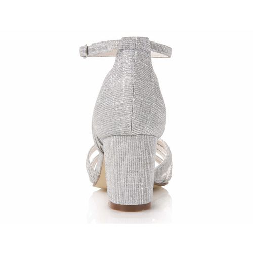Achterkant van de Zilveren Glitter peep toe sandaal met stevige hak en gesloten hiel