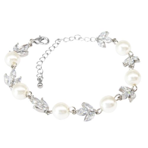 Armband met parels en kristallen blaadjes