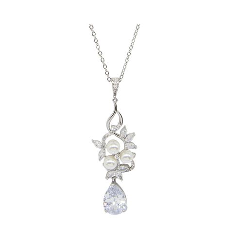Ketting met parel hanger en marquise kristallen in bloemen motief