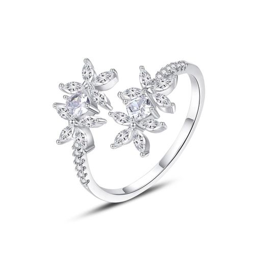 Kristallen bloemenring met zirkonia kristallen