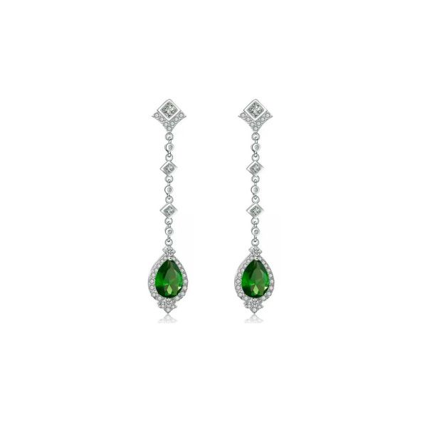 Lange glamour oorbellen met zirkonia en emerald groene kristal