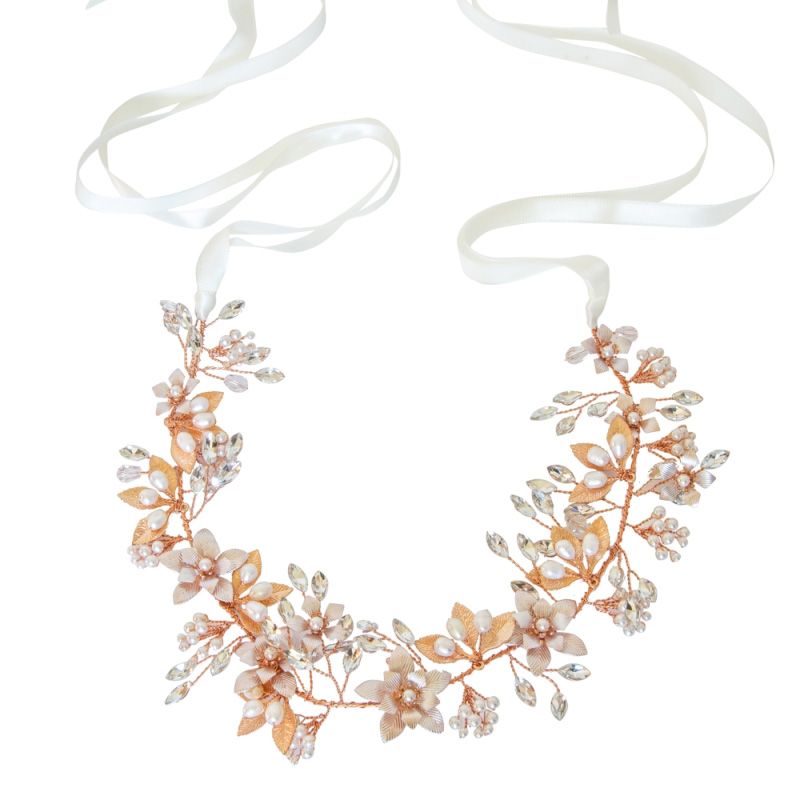 Romantische bloemen haarband met parels en kristallen